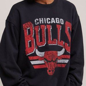 Retro Vintage Chicago Bulls T-Shirt, Chicago Bulls Logo Sweatshirt, NBA Basketba